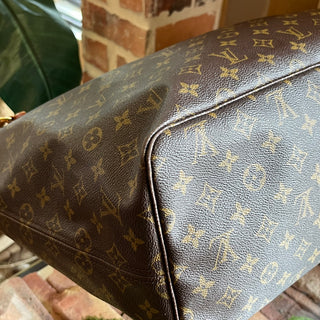 LOUIS VUITTON Neverfull GM Brown Monogram Canvas Tote
