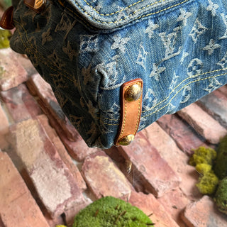 LOUIS VUITTON Baggy PM Blue Denim Monogram Shoulder Bag