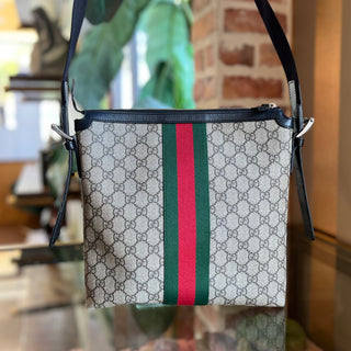 GUCCI Black GG Coated Canvas Medium Messenger Bag