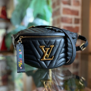LOUIS VUITTON New Wave Bumbag Black Quilted Calfskin Leather Belt Bag