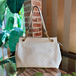 GUCCI White Signature Monogram Tote