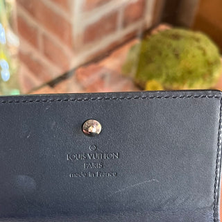 LOUIS VUITTON Elise Gray Matte Vernis Leather Wallet