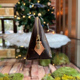 LOUIS VUITTON Cosmetic Pouch Vuittonite Monogram Canvas Pouch