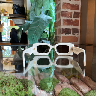 LOEWE LW40101I Ivory Acetate Concave Rectangle Sunglasses