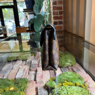 LOUIS VUITTON Pallas Chain Noir Monogram Canvas Leather Crossbody Bag