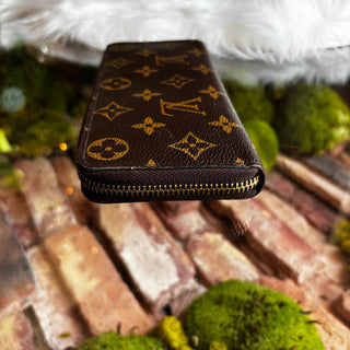 LOUIS VUITTON Monogram Clemence Wallet
