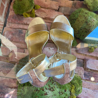 GUCCI Gold Leather Cork Wedges Sandals SZ9.5B