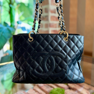 CHANEL Grand Shopping Tote (GST) Black Caviar Quilted Leather