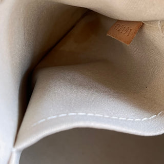 LOUIS VUITTON Brea MM Blanc Corail Vernis Tote