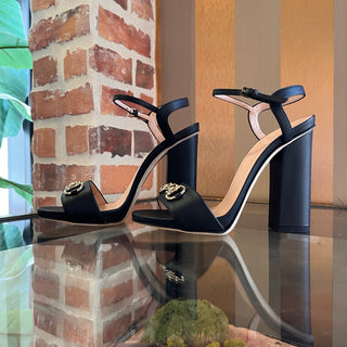 GUCCI Horsebit Black Leather Heels SZ 37 (US 7)