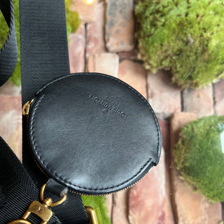 LOUIS VUITTON New Wave Multi-Pochette Black Quilted Leather Crossbody Bag