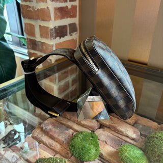 LOUIS VUITTON Vintage Damier Ebene Belt Bag