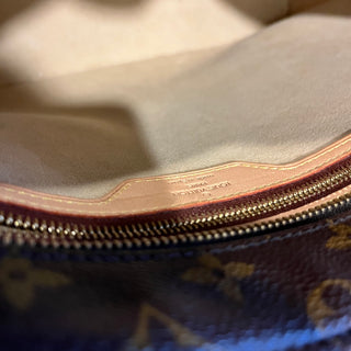 LOUIS VUITTON Luco Brown Monogram Canvas Tote Bag