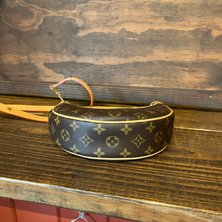LOUIS VUITTON Loop Monogram Canvas Brown Shoulder Bag