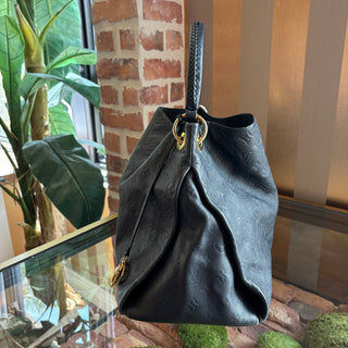 LOUIS VUITTON Black Empriente Artsy