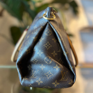 LOUIS VUITTON Monogram Pallas MM
