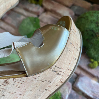 Fendi Patent Leather Elastic Accent Cork Sandals 37.5(7.5US)