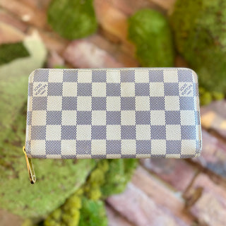 LOUIS VUITTON Damier Azur Zippy Wallet