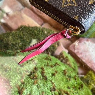 LOUIS VUITTON Clemence Fuchsia Monogram Canvas Wallet