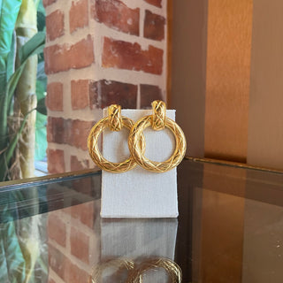 CHANEL Vintage Gold Ring Clip On Earrings 1980