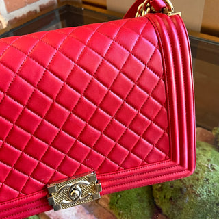 CHANEL Boy Flap New Medium Quilted Red Calfskin Shoulder Bag