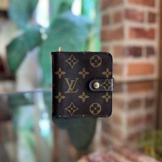 LOUIS VUITTON Portefeuille Celeste Trifold Brown Monogram Canvas Wallet