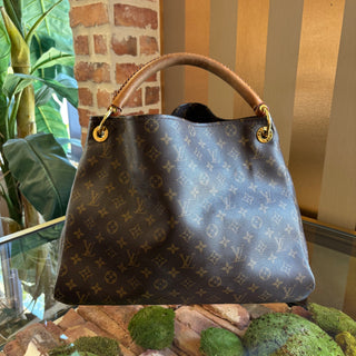 LOUIS VUITTON Monogram Artsy MM