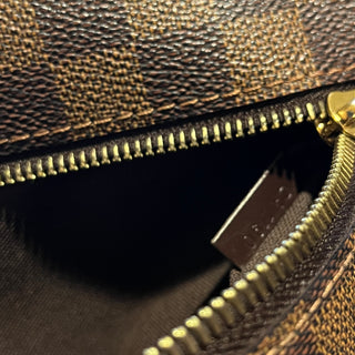 LOUIS VUITTON District Damier Ebene Canvas Messenger Crossbody Bag