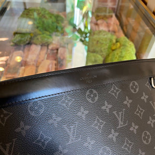 LOUIS VUITTON Discovery GM Monogram Eclipse Black Pochette Bag