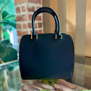 LOUIS VUITTON Pont Neuf Black Epi