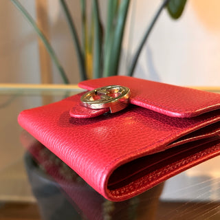 GUCCI Interlocking G Logo Red Dollar Compact Bi-Fold Wallet