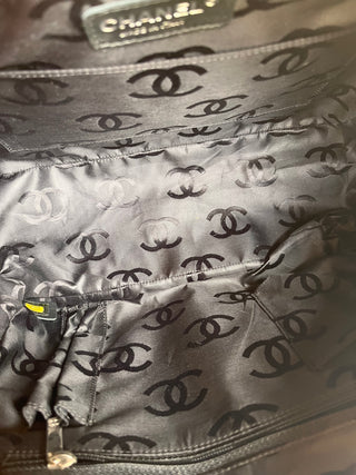 CHANEL Ligne Cambon Reporter Bag