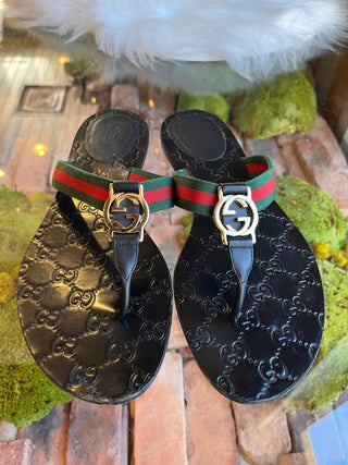 GUCCI Black Guccissima Red & Green Striped Flip flops SZ 40.5