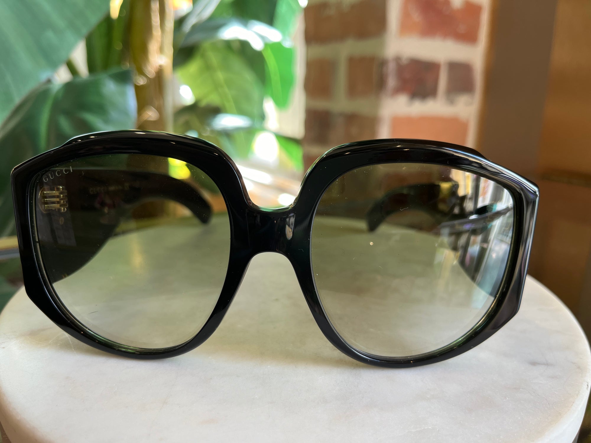 GUCCI Black gg0151s Sunglasses