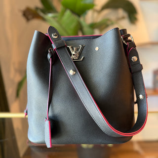 LOUIS VUITTON Lockme Bucket Calfskin Leather Bucket Bag