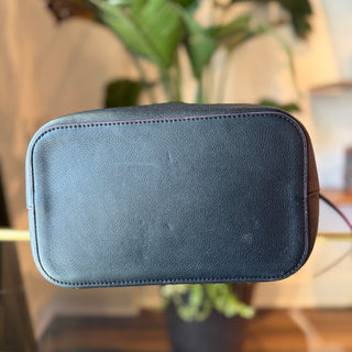 LOUIS VUITTON Lockme Bucket Calfskin Leather Bucket Bag