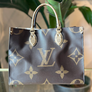 LOUIS VUITTON Giant Monogram Reverse OnTheGo MM