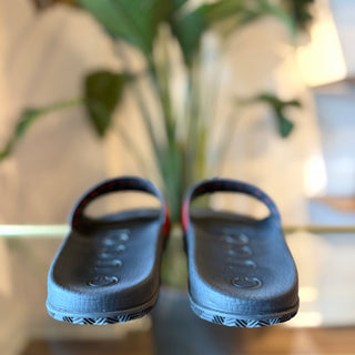 GUCCI Agrado GG Rubber Slide Sandals 10
