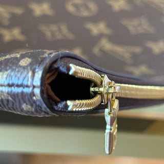LOUIS VUITTON Etui Voyage Monogram MM