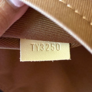 LOUIS VUITTON Etui Voyage Monogram MM