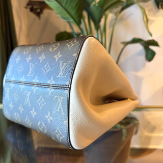 LOUIS VUITTON Fold MM