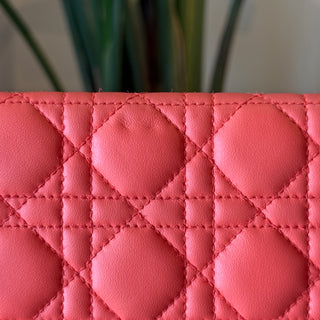 DIOR Cannage Wallet on Chain