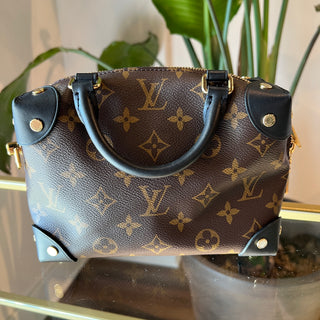 LOUIS VUITTON Petite Malle Souple