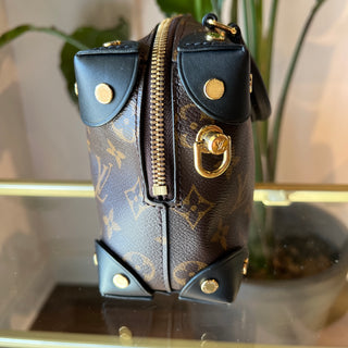 LOUIS VUITTON Petite Malle Souple