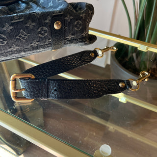LOUIS VUITTON Neo Cabby MM
