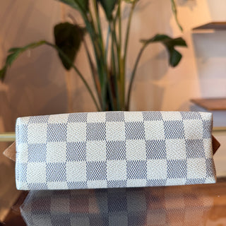 LOUIS VUITTON Damier Azur Toiletry 17
