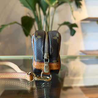 LOUIS VUITTON Monogram Trousse Wapity
