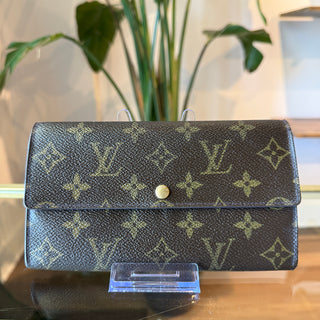 LOUIS VUITTON Monogram Sarah Wallet