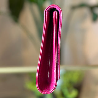 GUCCI Microguccissima Broadway Clutch Patent Pink