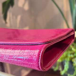 GUCCI Microguccissima Broadway Clutch Patent Pink